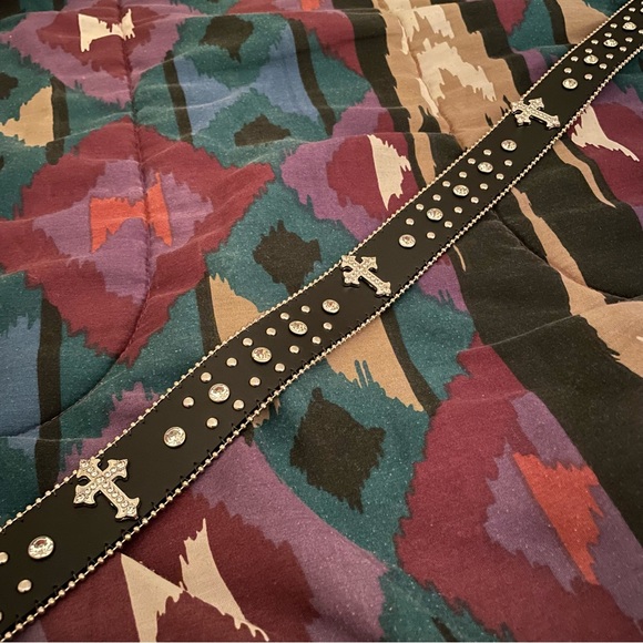Black Cross Rhinestone Belt - Picture 7 of 10